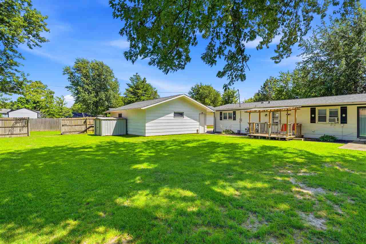 211 E Meadow Lane Columbus Junction IA 52738