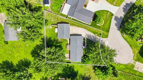 211 E Meadow Lane Columbus Junction IA 52738