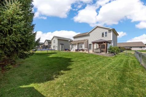 729 74th Street NE Cedar Rapids IA 52402