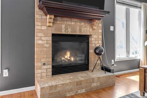 729 74th Street NE Cedar Rapids IA 52402