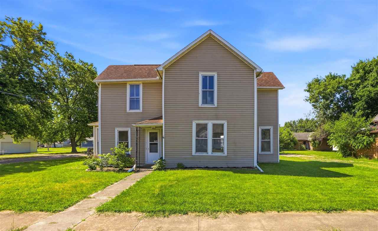 210 E Center Street Winfield IA 52659