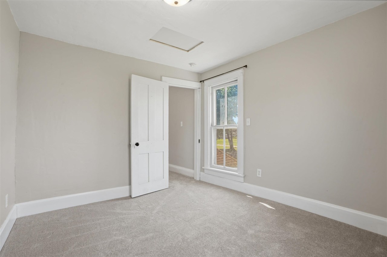 210 E Center Street Winfield IA 52659