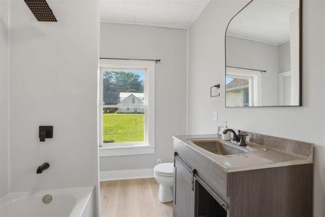 210 E Center Street Winfield IA 52659