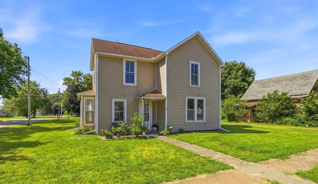 210 E Center Street Winfield IA 52659