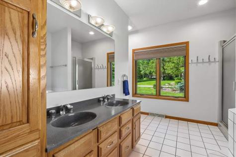 3057 Sandy Beach Road NE Swisher IA 52338