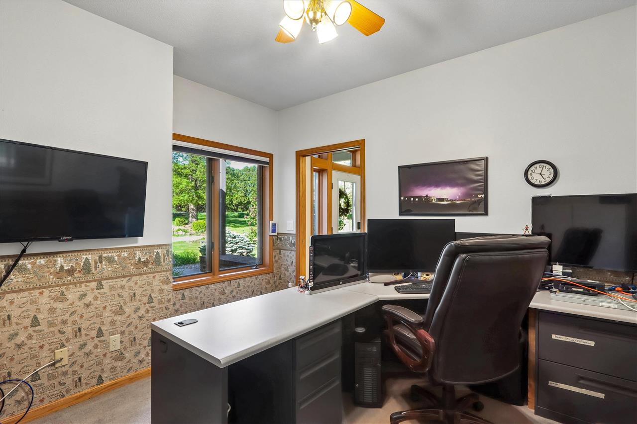 3057 Sandy Beach Road NE Swisher IA 52338