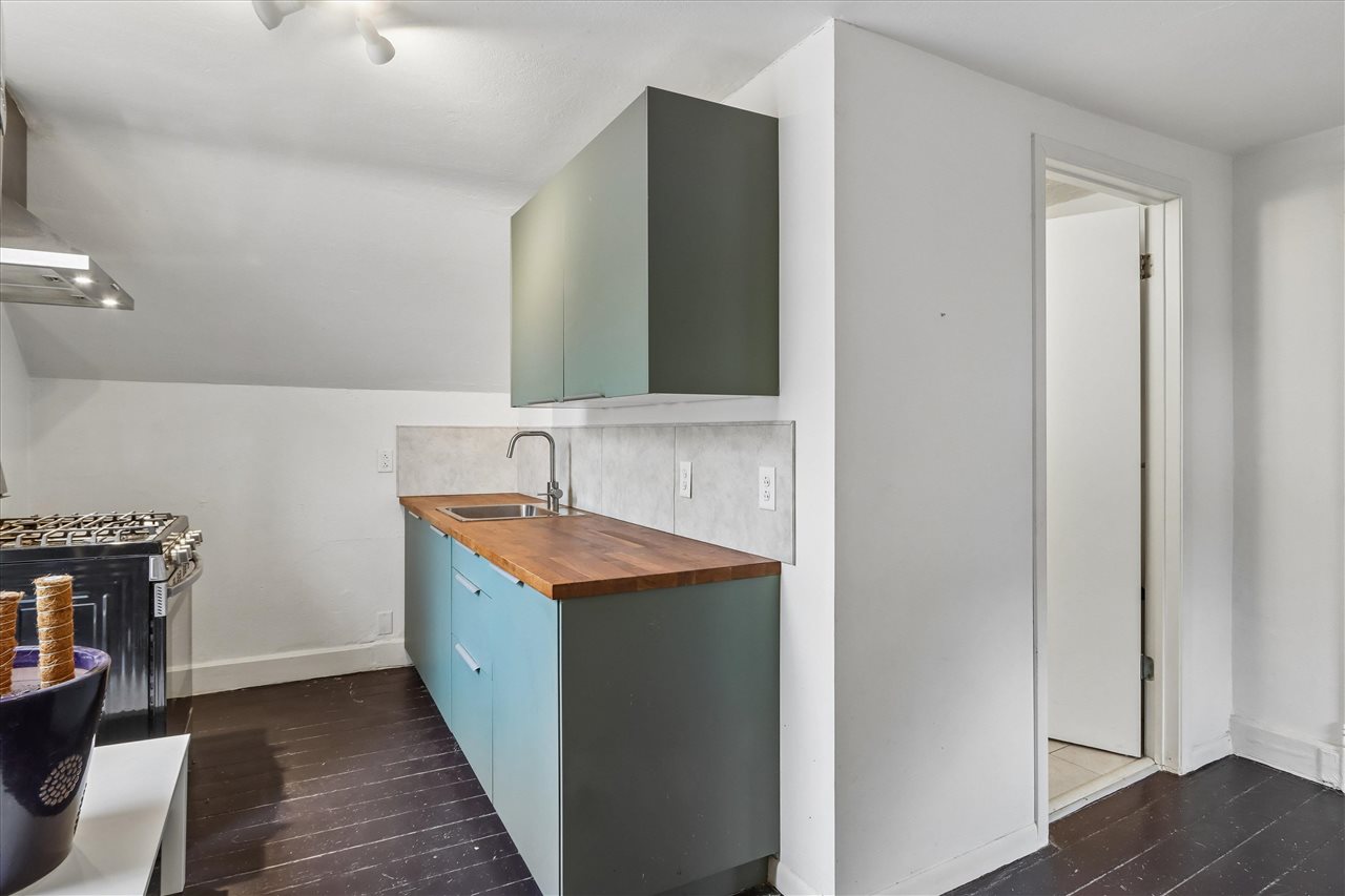 526 N Governor Street Iowa City IA 52245