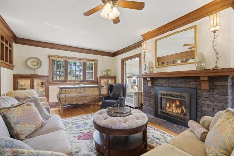205 E South Street Sigourney IA 52591