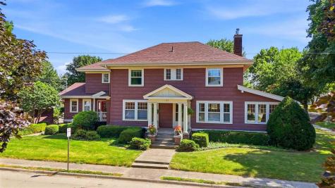 205 E South Street Sigourney IA 52591