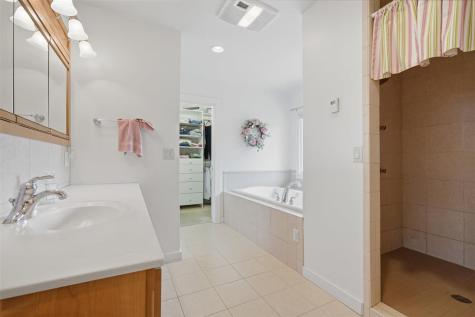 205 E South Street Sigourney IA 52591