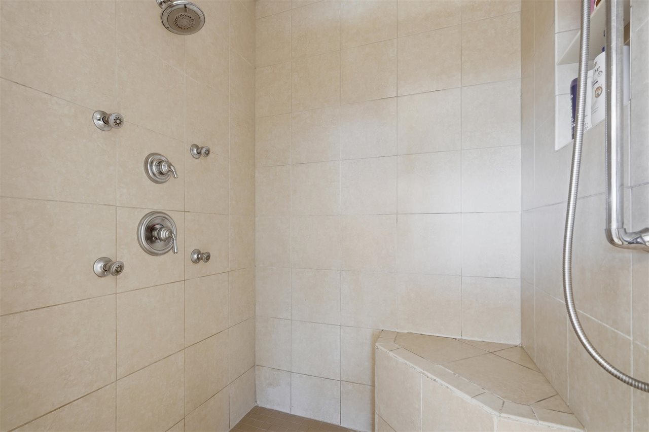 205 E South Street Sigourney IA 52591