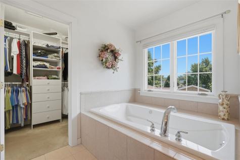 205 E South Street Sigourney IA 52591