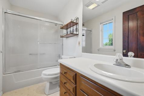 205 E South Street Sigourney IA 52591