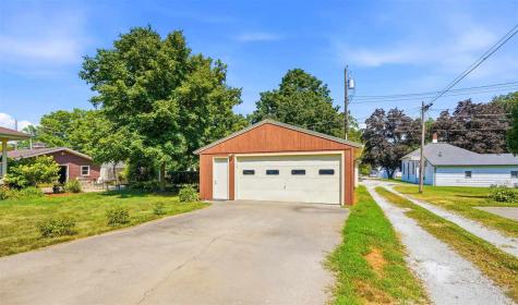 205 E South Street Sigourney IA 52591