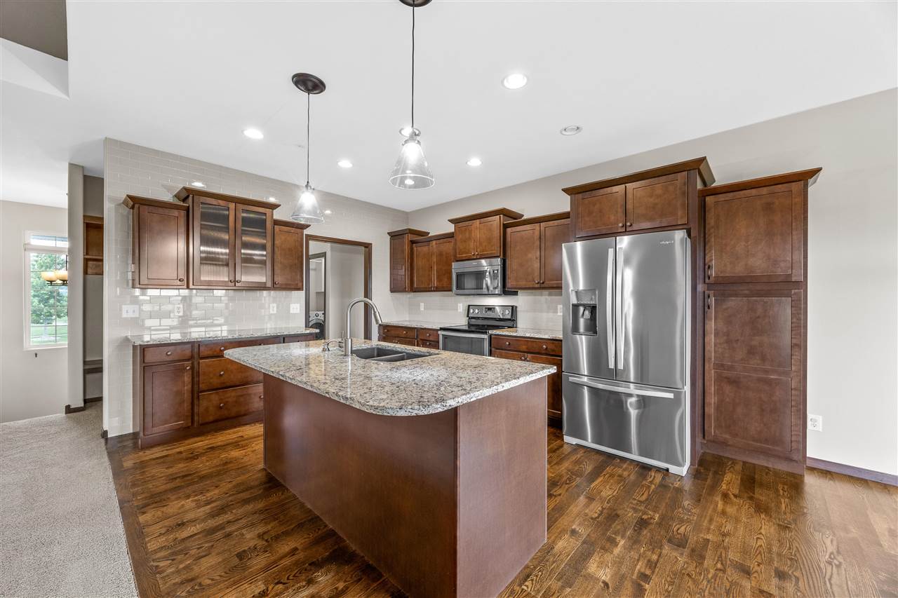 3025 Ridgeview Drive Ely IA 52227