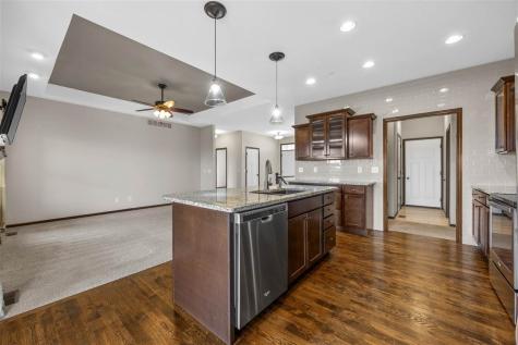 3025 Ridgeview Drive Ely IA 52227