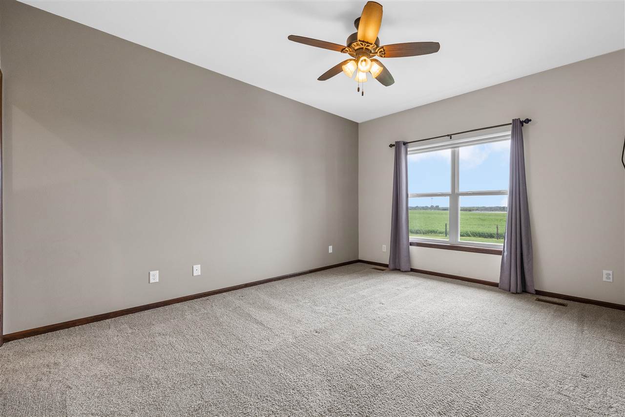 3025 Ridgeview Drive Ely IA 52227