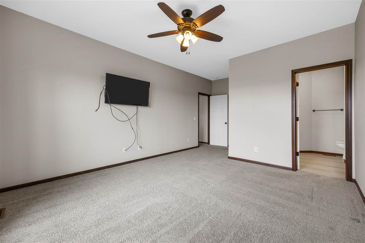 3025 Ridgeview Drive Ely IA 52227