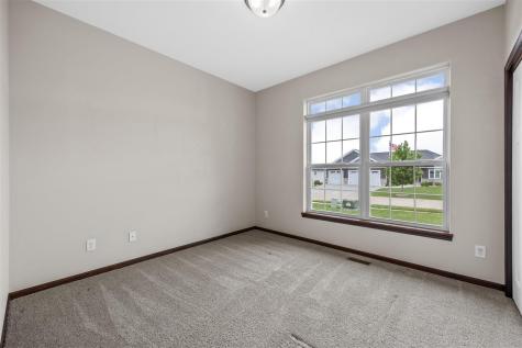 3025 Ridgeview Drive Ely IA 52227