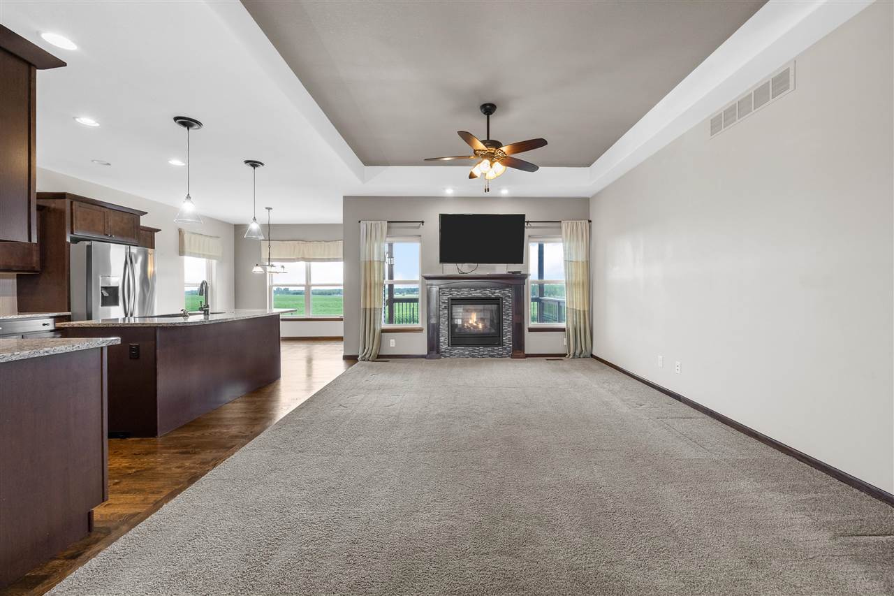 3025 Ridgeview Drive Ely IA 52227