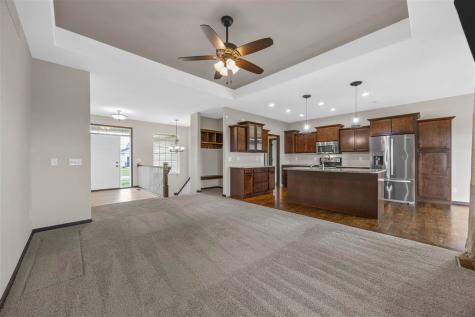 3025 Ridgeview Drive Ely IA 52227