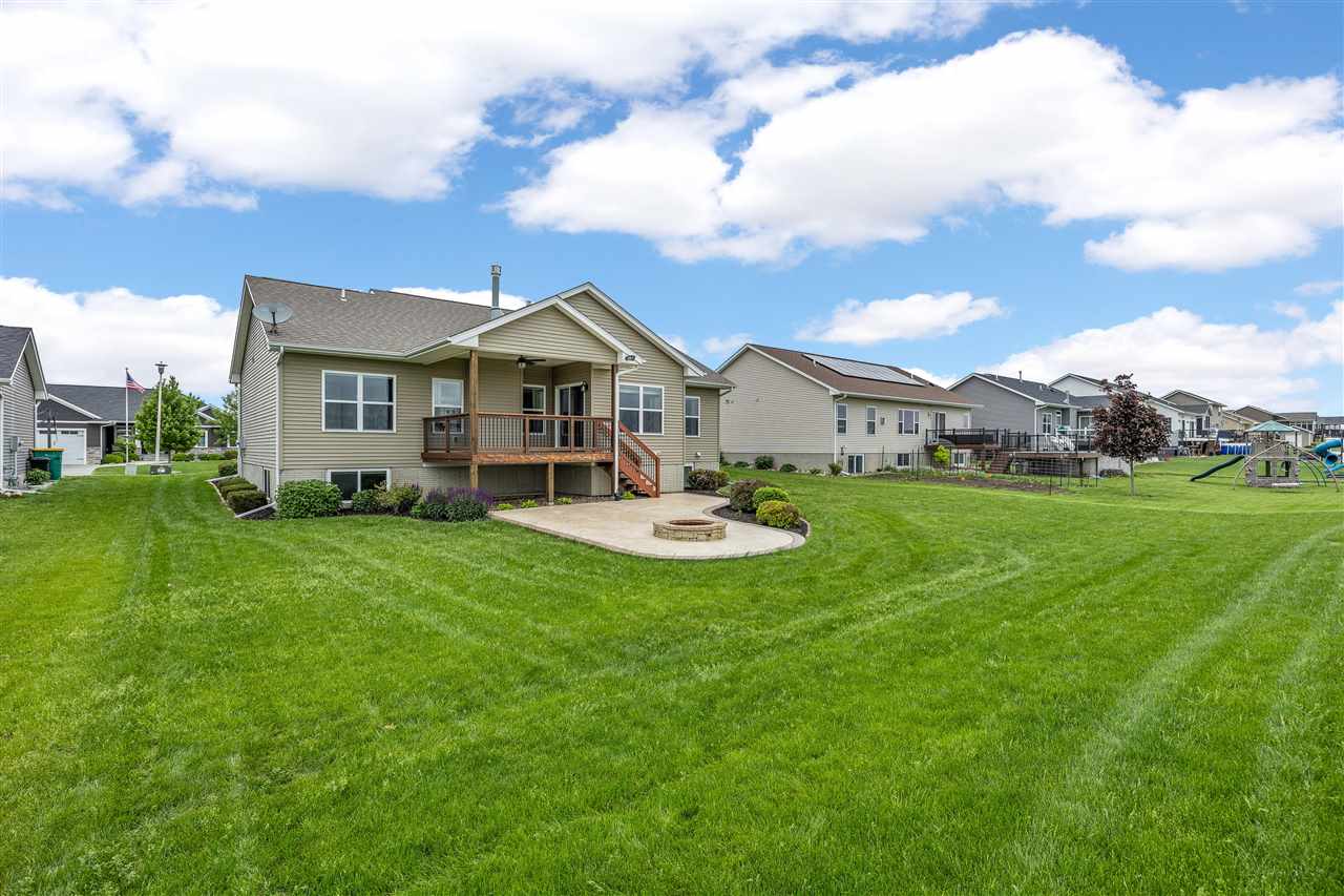 3025 Ridgeview Drive Ely IA 52227
