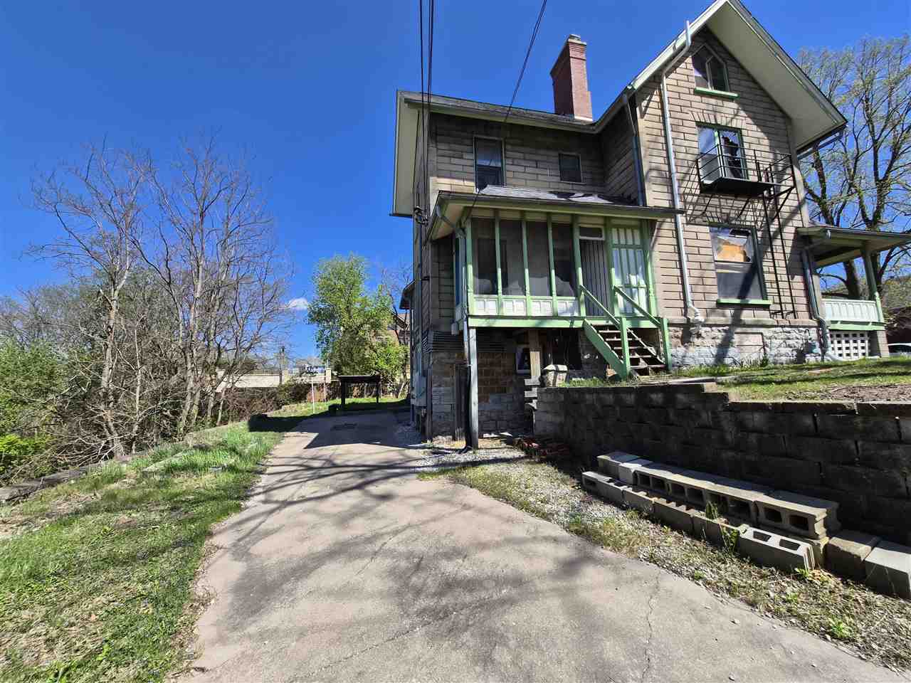 802 E Washington Street Iowa City IA 52240
