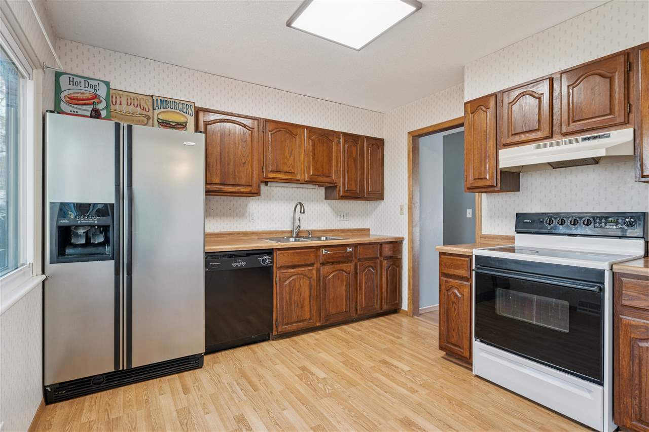 323 SE Norwick Road SW Cedar Rapids IA 52404