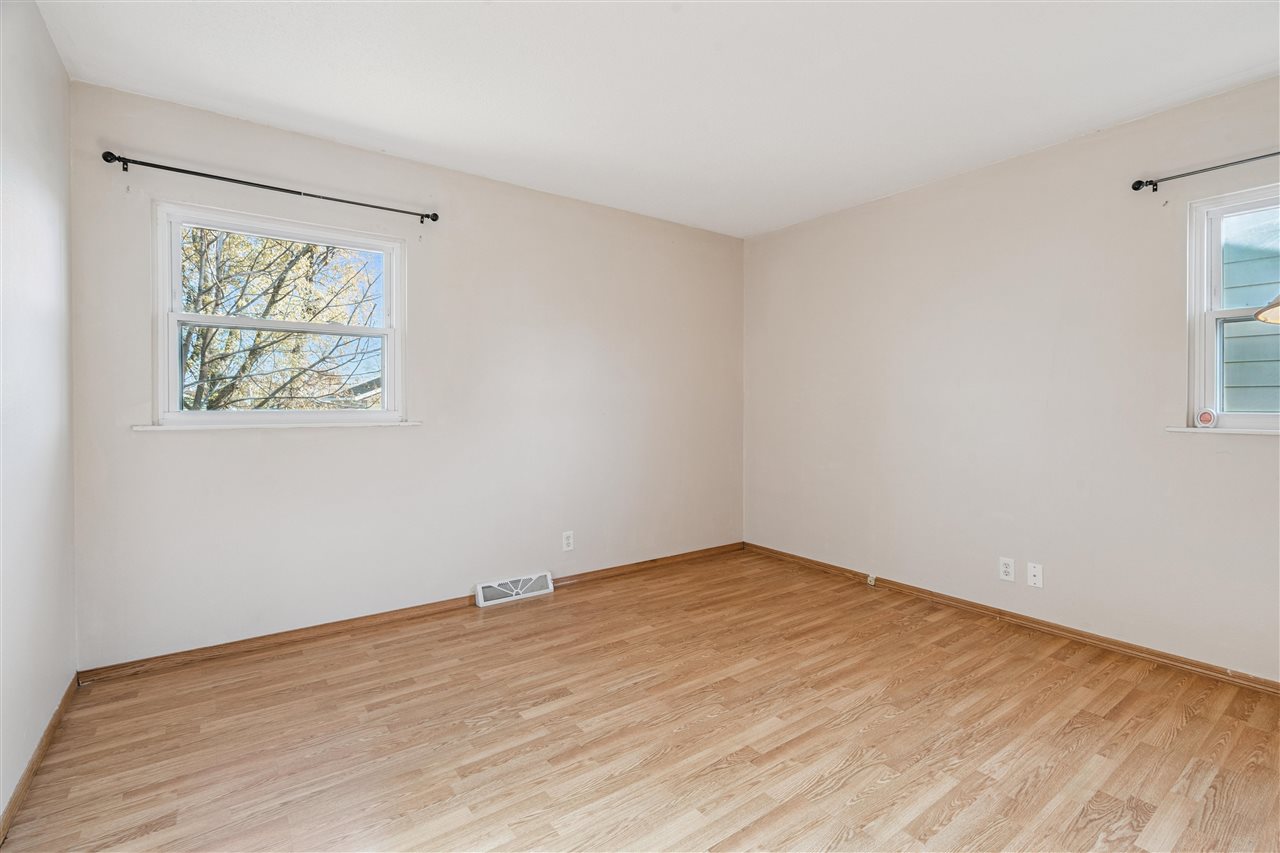 323 SE Norwick Road SW Cedar Rapids IA 52404