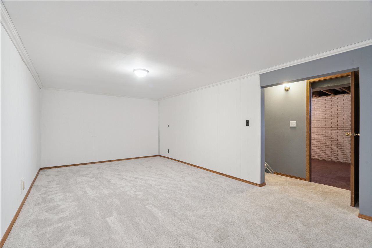 323 SE Norwick Road SW Cedar Rapids IA 52404