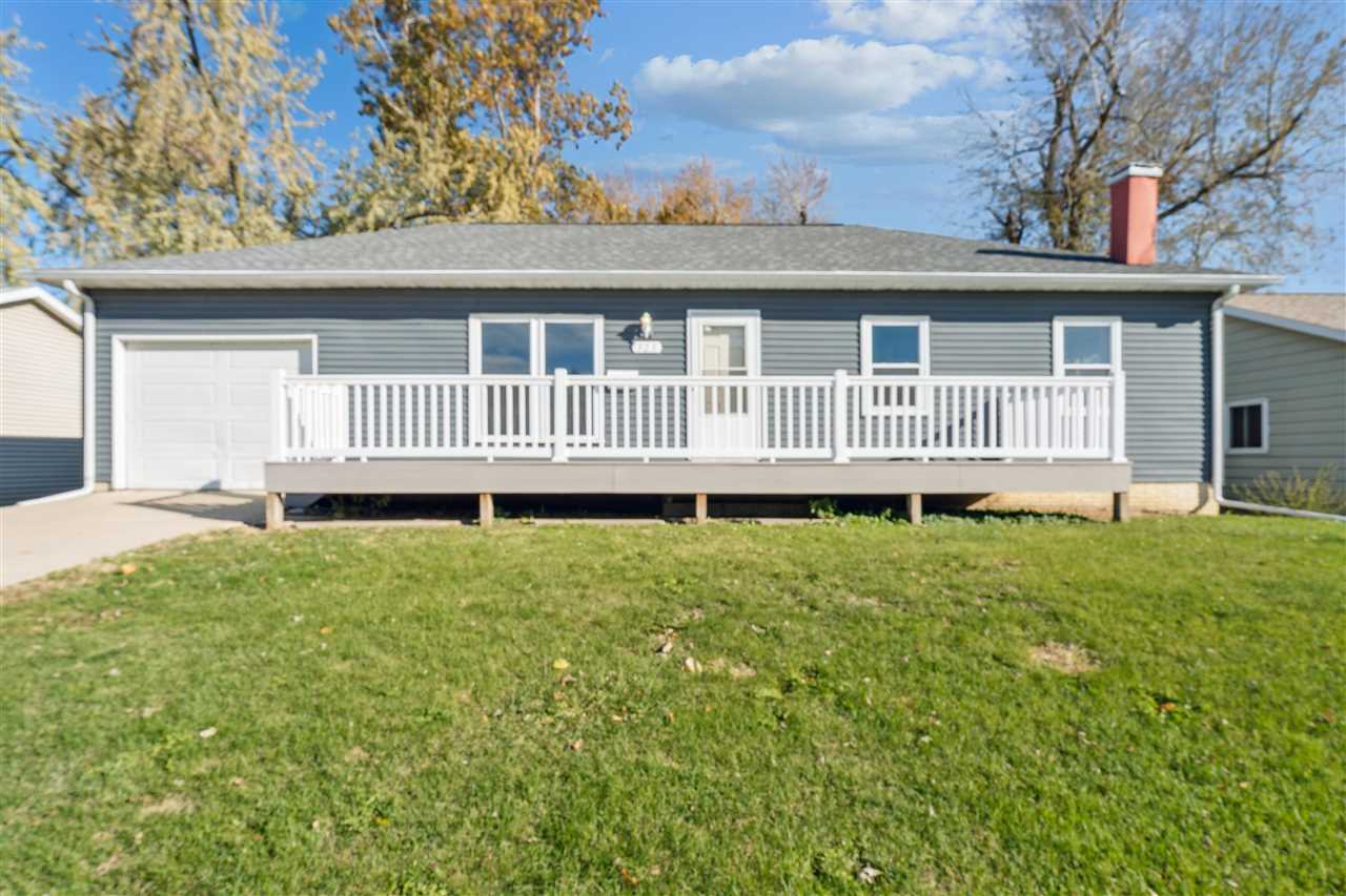 323 SE Norwick Road SW Cedar Rapids IA 52404