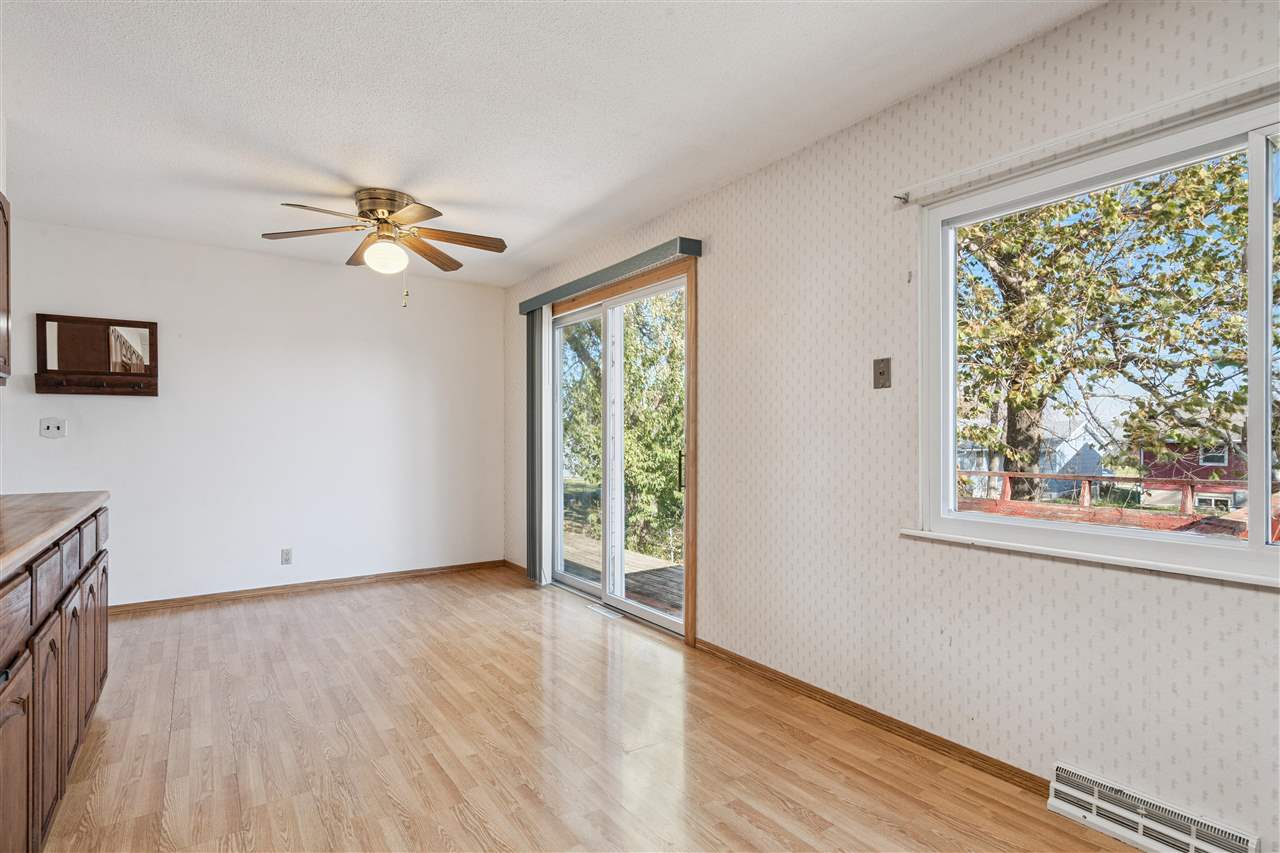 323 SE Norwick Road SW Cedar Rapids IA 52404