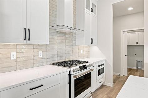 3040 Ridgeview Circle Coralville IA 52241