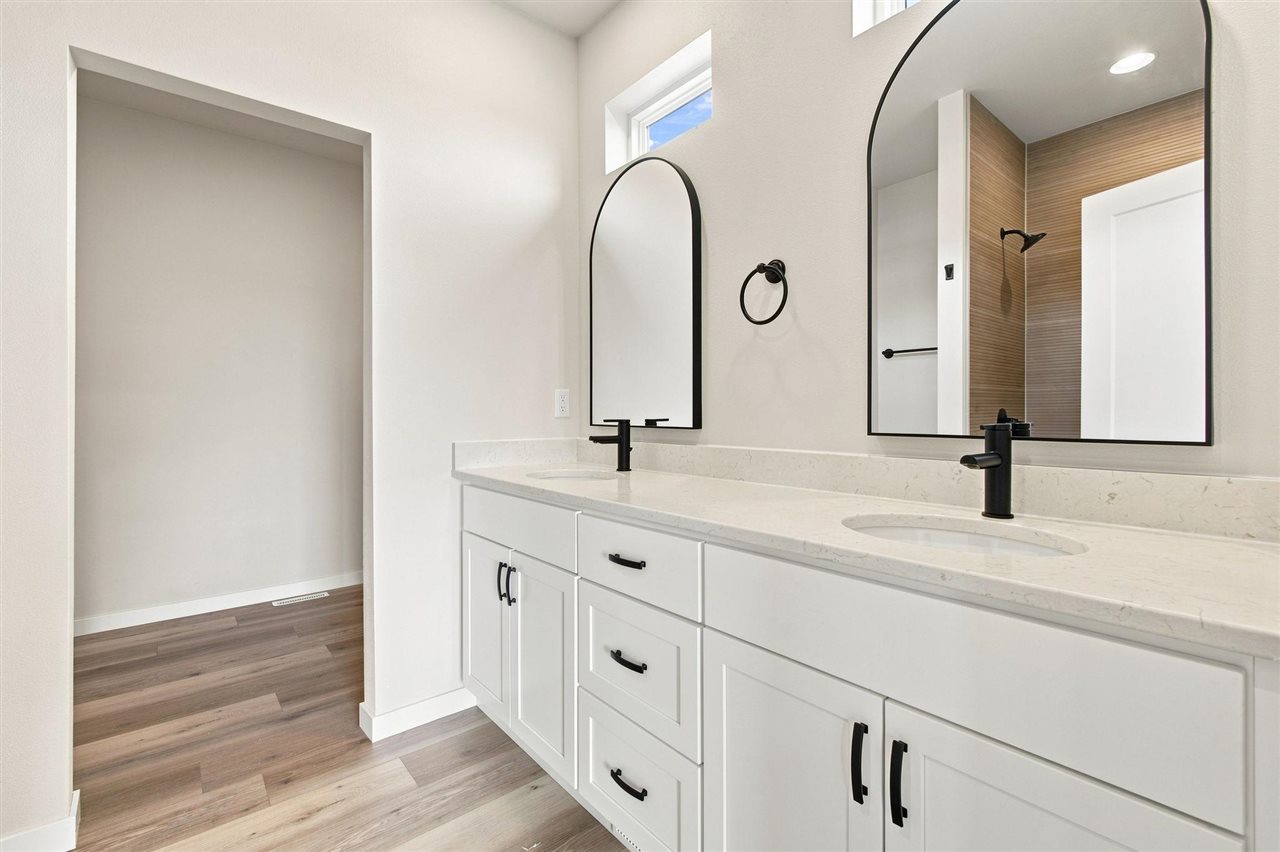 3040 Ridgeview Circle Coralville IA 52241