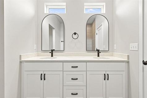 3040 Ridgeview Circle Coralville IA 52241