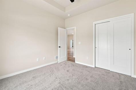 3040 Ridgeview Circle Coralville IA 52241