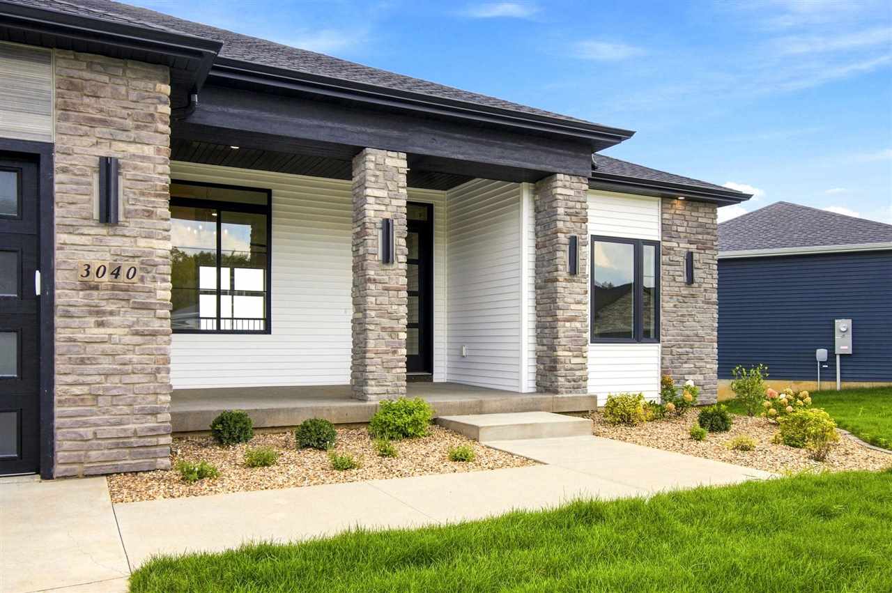 3040 Ridgeview Circle Coralville IA 52241