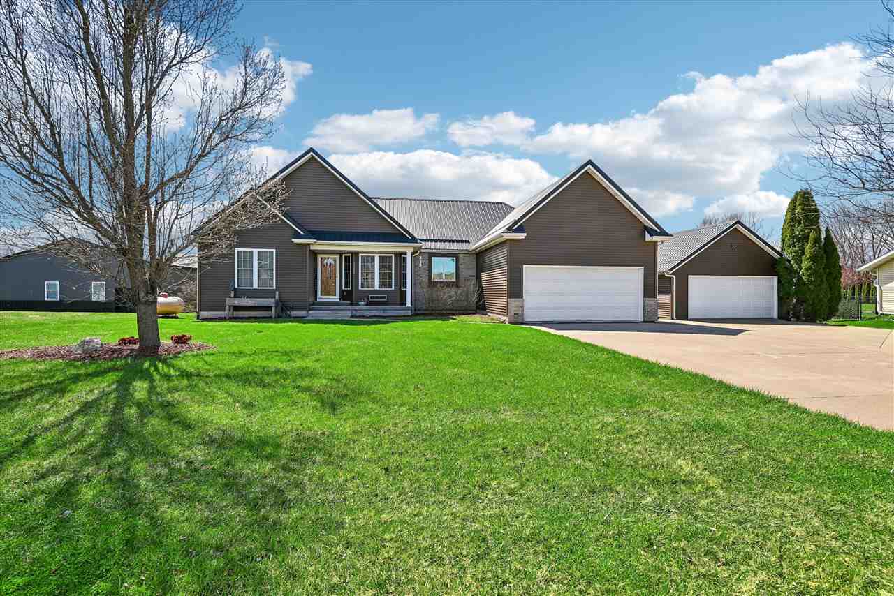 2550 Meadow View Drive Urbana IA 52345
