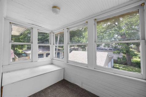 383 21st Street SE Cedar Rapids IA 52403