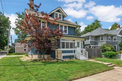 383 21st Street SE Cedar Rapids IA 52403