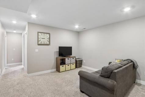 113 Dogwood Lane Tiffin IA 52340