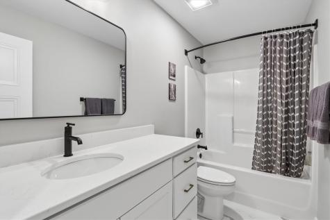 113 Dogwood Lane Tiffin IA 52340