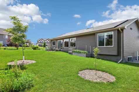 113 Dogwood Lane Tiffin IA 52340