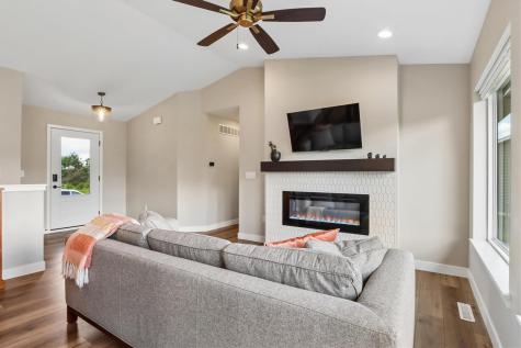 113 Dogwood Lane Tiffin IA 52340