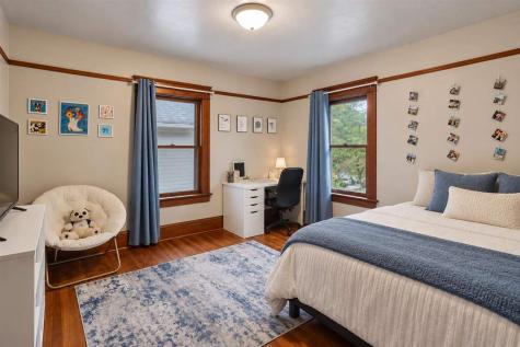 309 Fairchild Street Iowa City IA 52245-2114