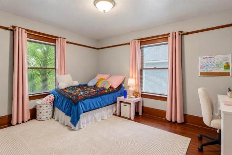 309 Fairchild Street Iowa City IA 52245-2114