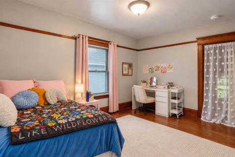 309 Fairchild Street Iowa City IA 52245-2114