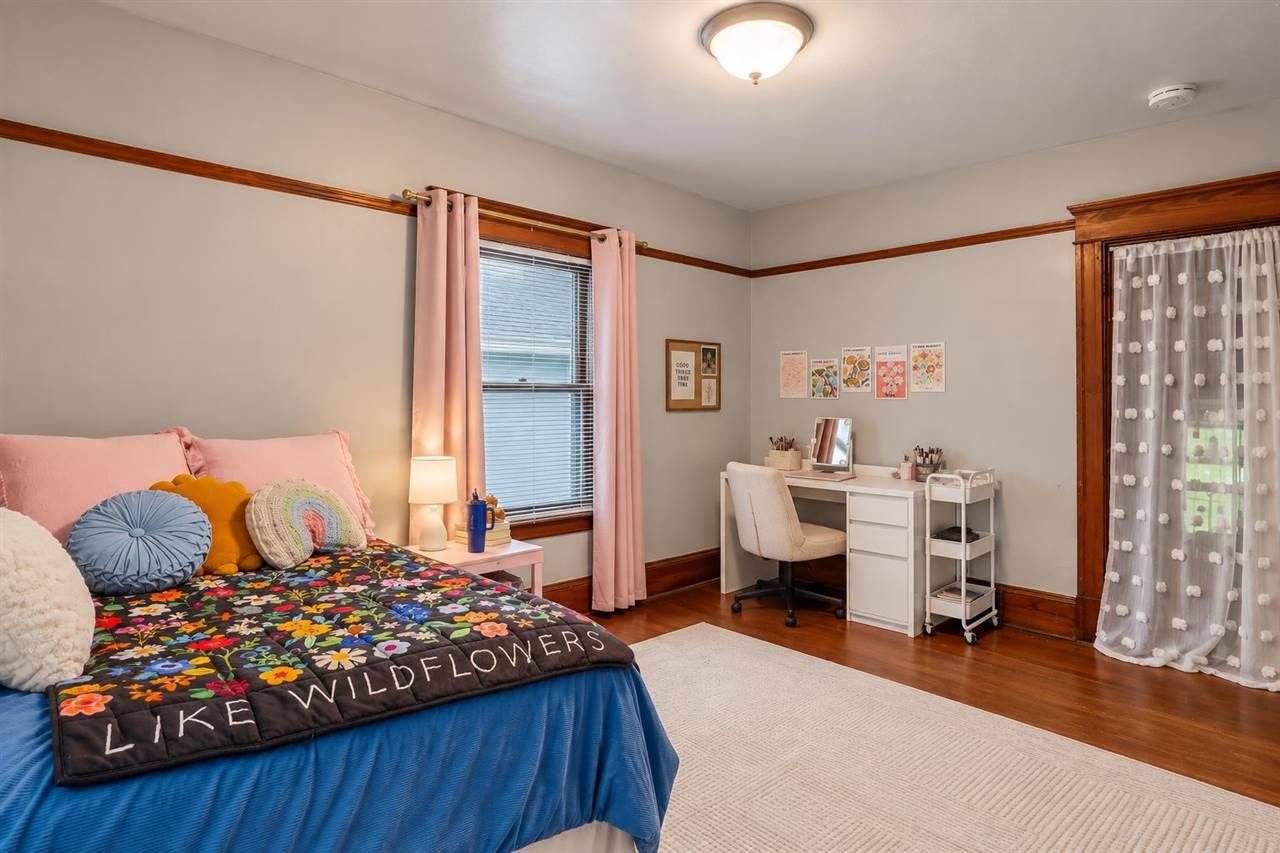309 Fairchild Street Iowa City IA 52245-2114
