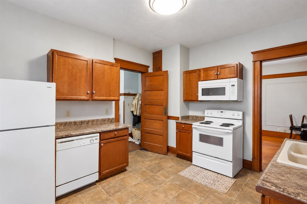 309 Fairchild Street Iowa City IA 52245-2114