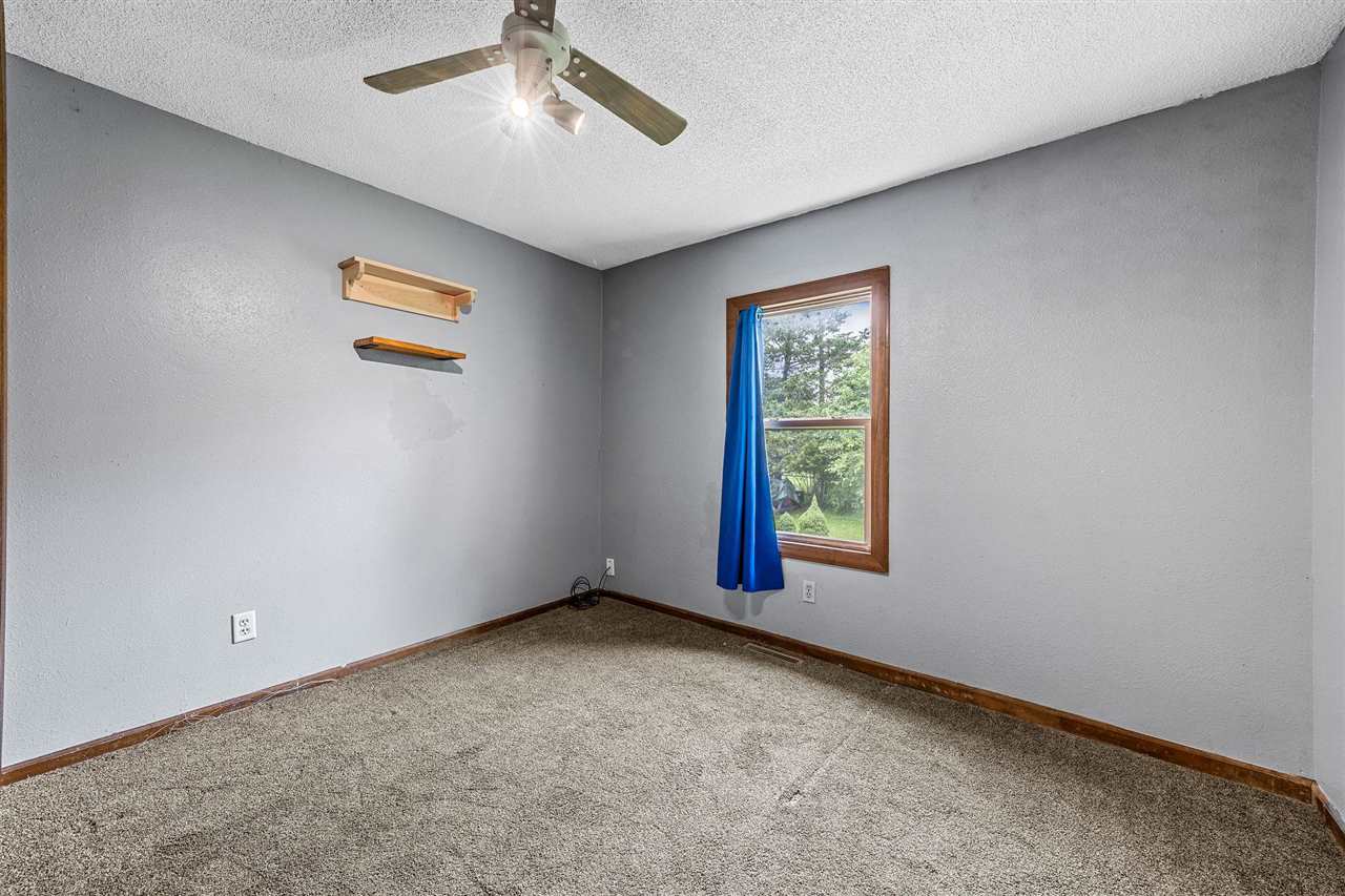 6524 Parkview Avenue Cedar Rapids IA 52403